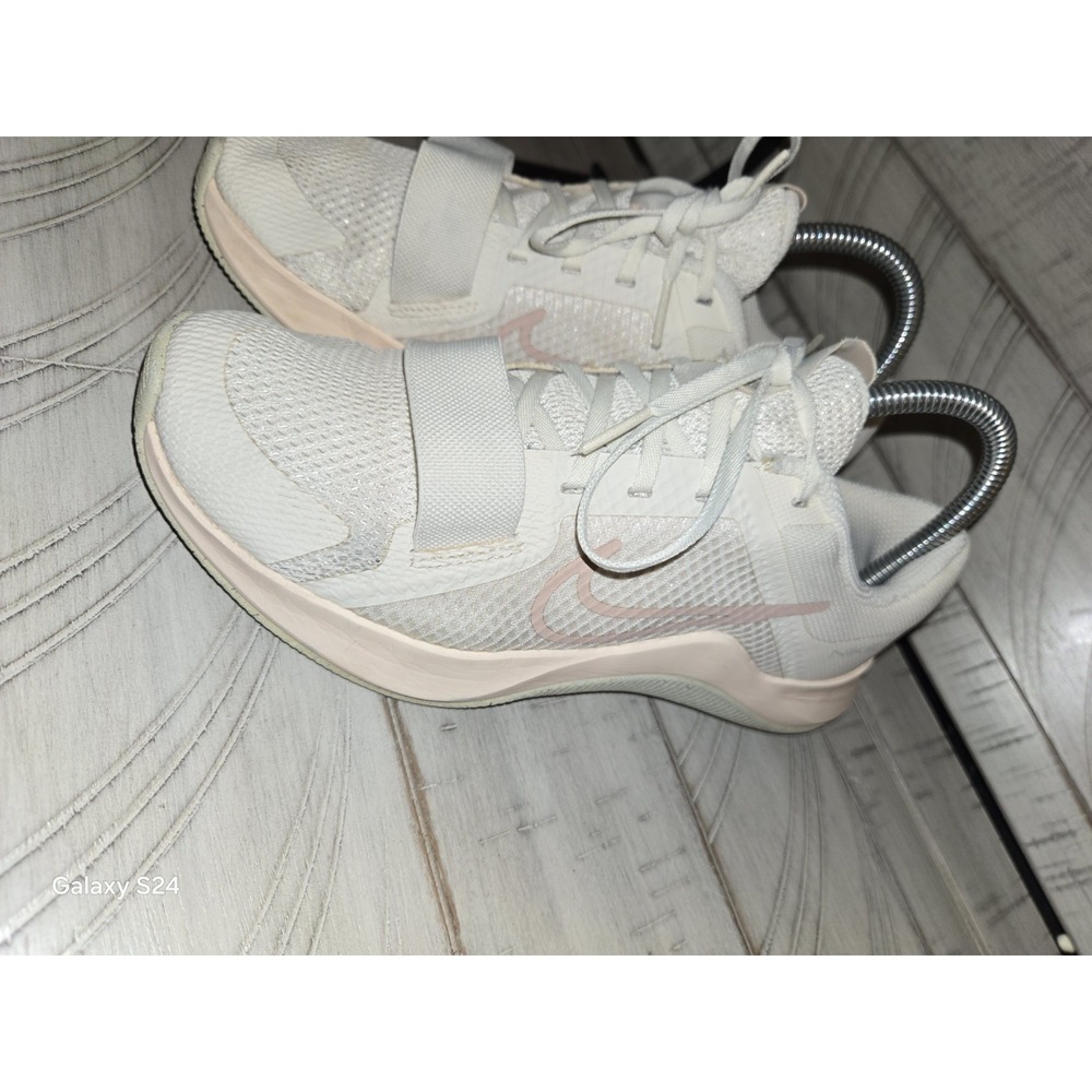 Nike MC Trainer 2 Pale Ivory DM0824-104 Women's Size 7 Shoes - Picture 3 of 10